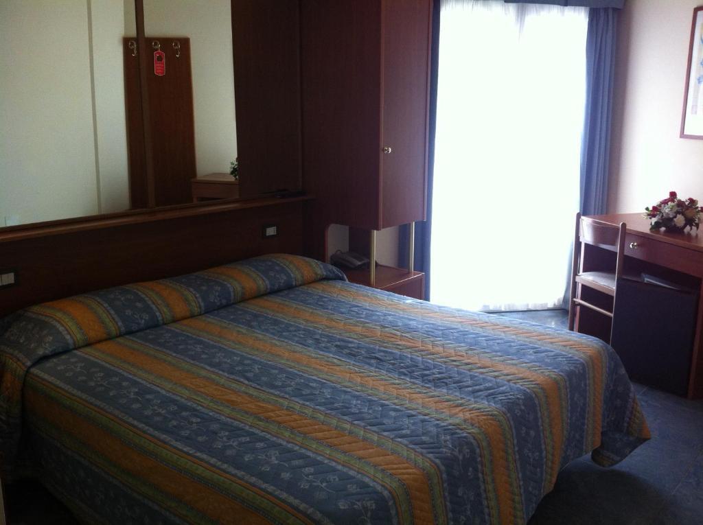 Hotel Gabbiano Porto San Giorgio Cameră foto