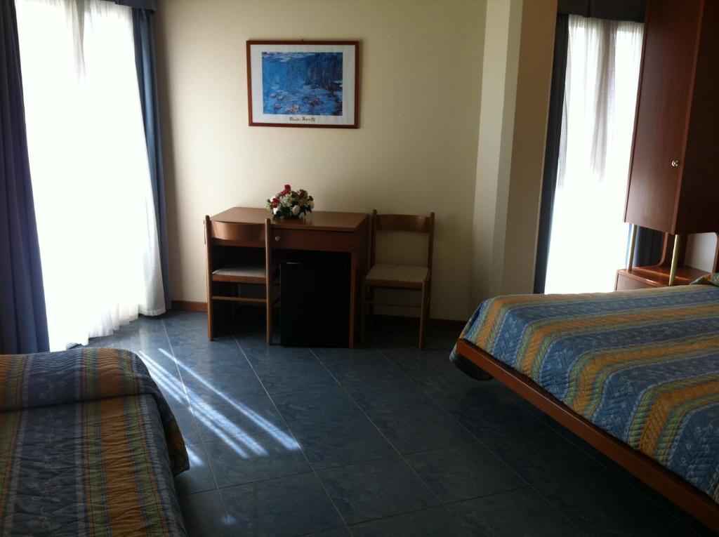 Hotel Gabbiano Porto San Giorgio Cameră foto